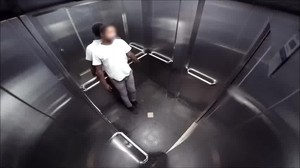 Сон, про то, как застряли в лифте